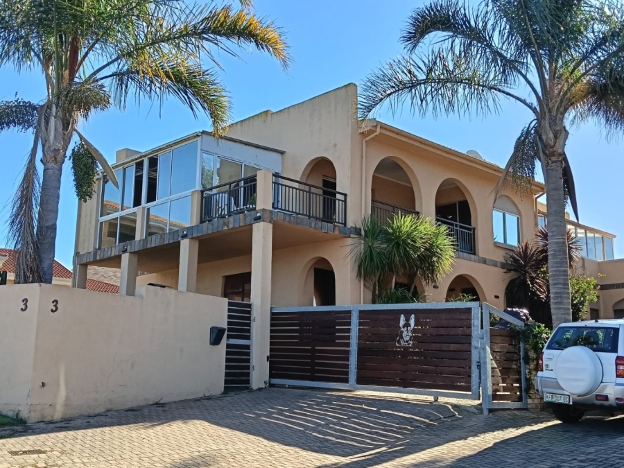 3 Bedroom Property for Sale in Wavecrest Eastern Cape